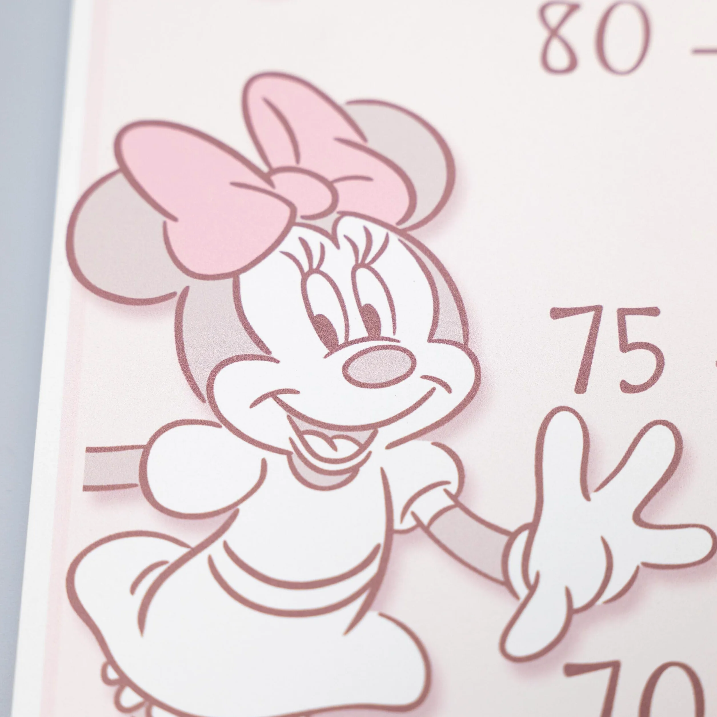 VALENTI & CO. Metro da Parete per Bambini Disney Minnie Rosa 3 Legno Dettagli in Argento 76x11 cm