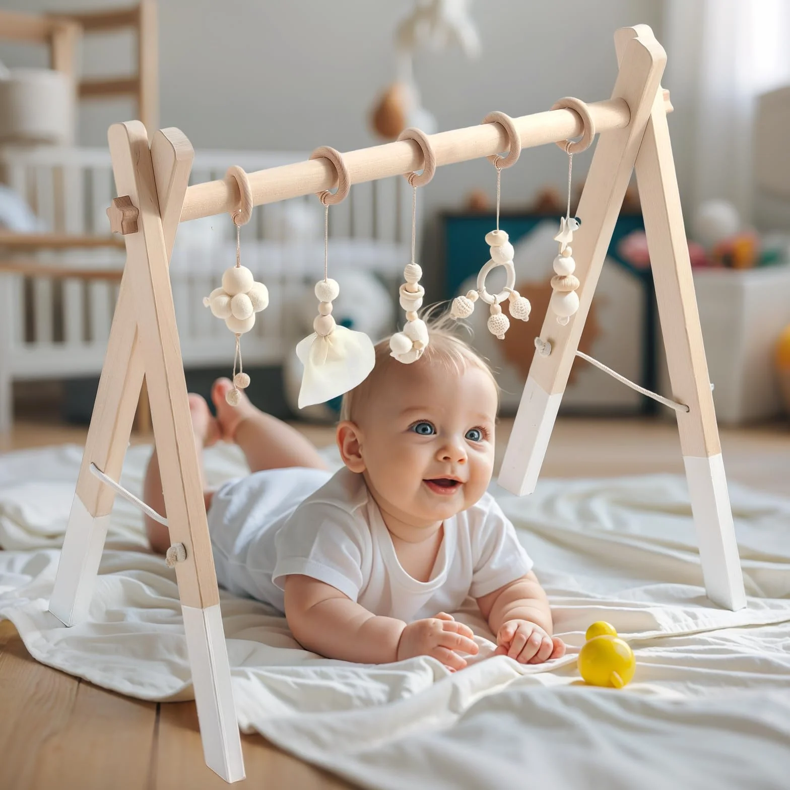 Arco da palestra in legno per bambini con 5 giocattoli sensoriali staccabili cotone bianco