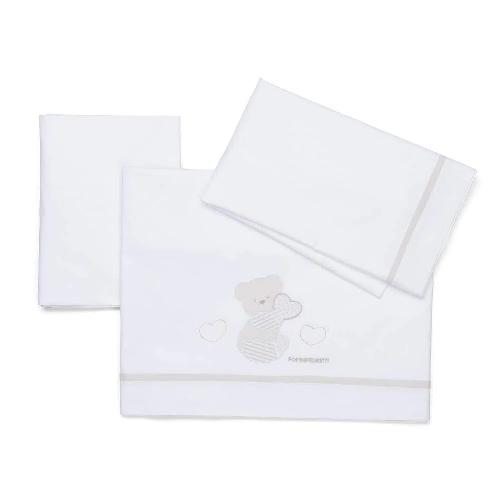 Foppapedretti Completo Lenzuolino Dolcecuore, 100% cotone, Composto da lenzuolo ricamato (120x80 cm), lenzuolino inferiore ad angoli (120x65 cm) e federa (60x40 cm), Bianco