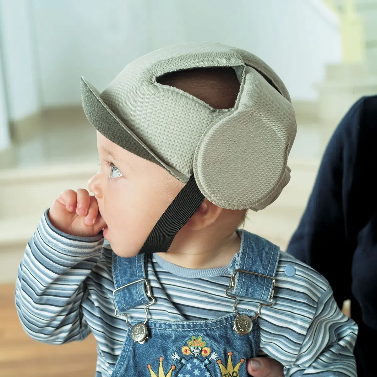 OKBABY Casco Protettivo per Bambino - Caschetto di Protezione per Gattonamento - per Bambini 8-18 Mesi (taglia 44-52)