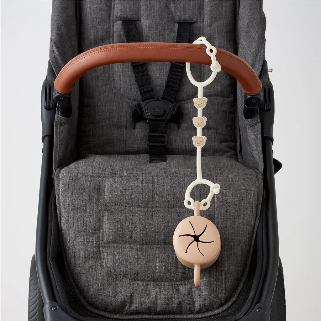 Itzy Ritzy Toy & Snack Cup Strap - Cinghia regolabile per tenere i giocattoli del bambino, massaggiagengive e tazze snack nelle vicinanze - Silicone senza BPA - Legatura per passeggini, seggioloni e