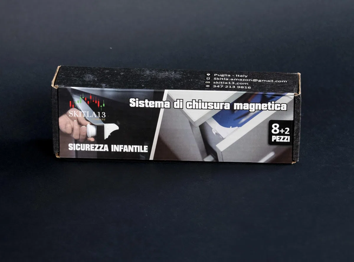 Blocca cassetti per bambini 8 Serrature + 2 Chiavi magnetiche, Chiusura cassetti per bambini, Magnetico Senza Viti Installazione Rapida con Biadesivo Invisibile
