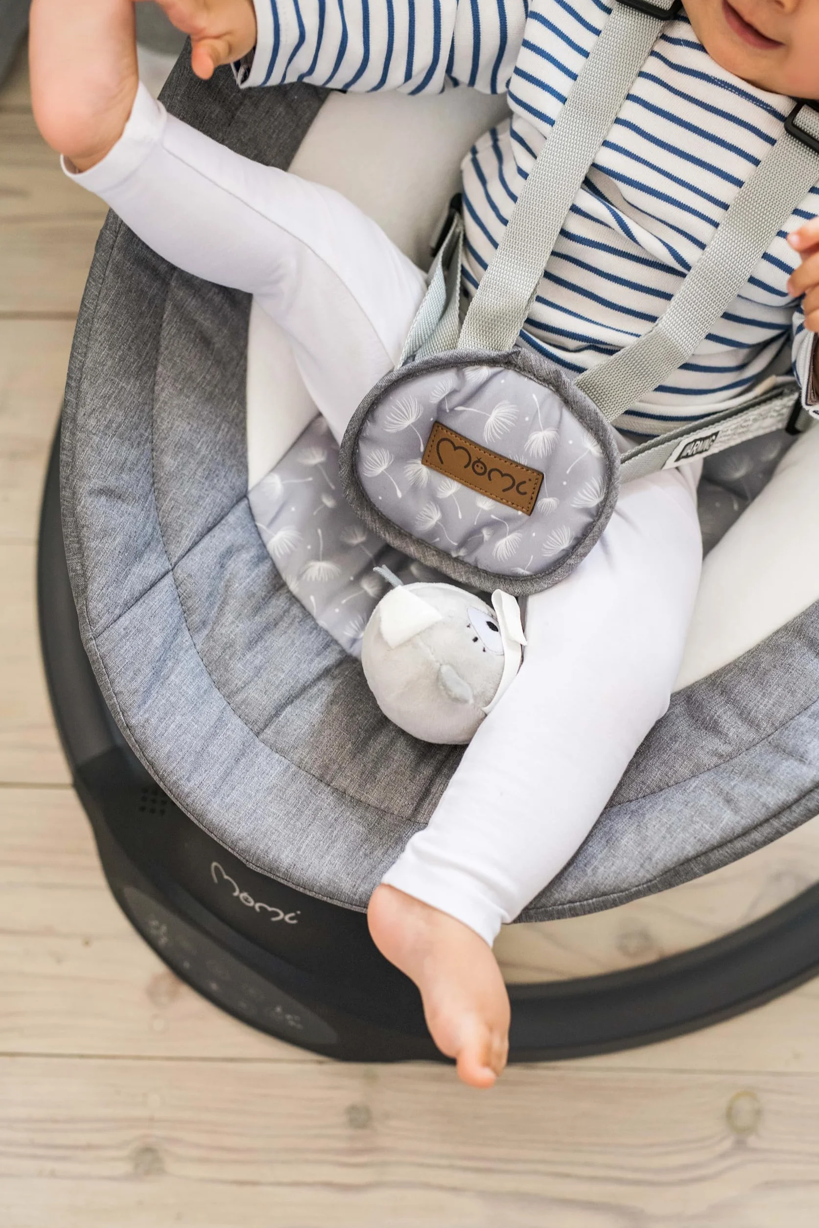 MoMi KENANI Sdraietta per bambini pieghevole 9 kg telecomando Bluetooth cintura sicurezza 5 punti