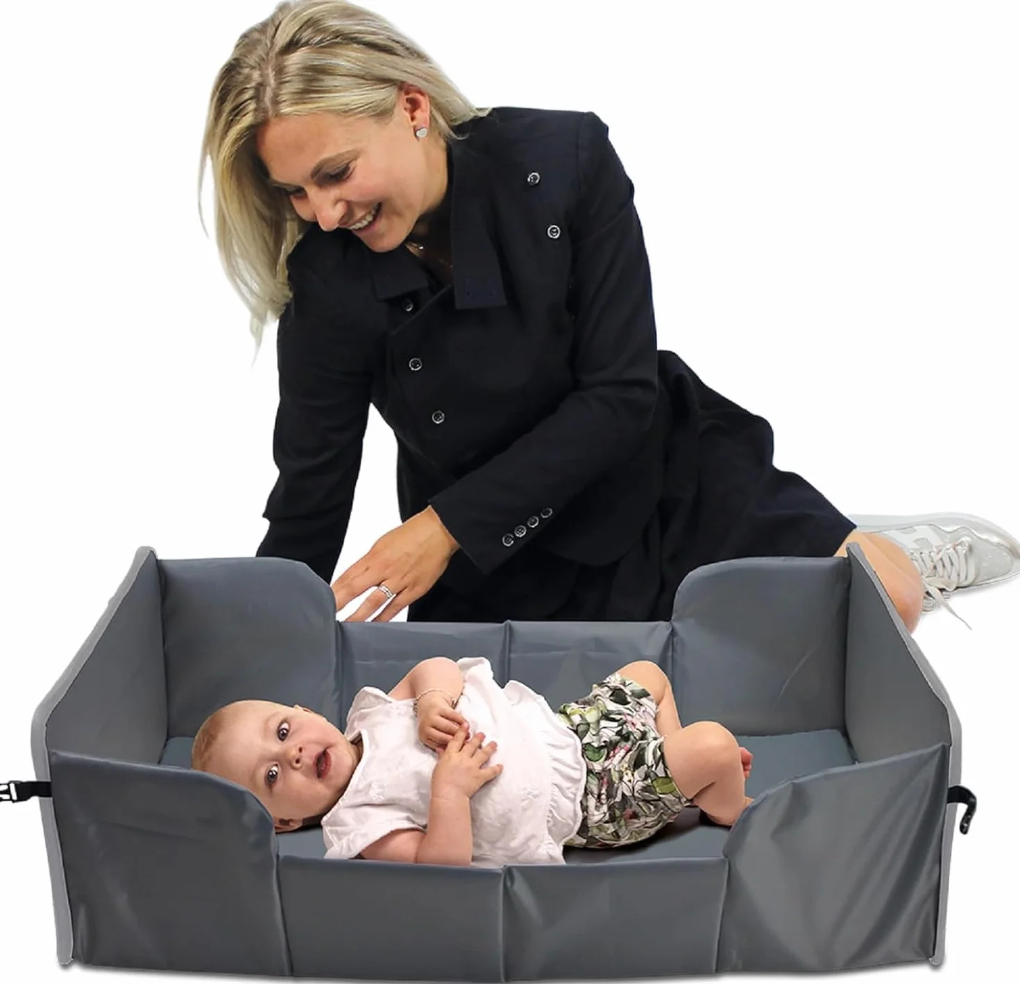 Dooky Original Traveller - lettino pieghevole per bambini - super leggero, tasche esterne, 41 x 74 cm (assemblato) /41 x 26 cm (piegato), 100% poliestere, nero
