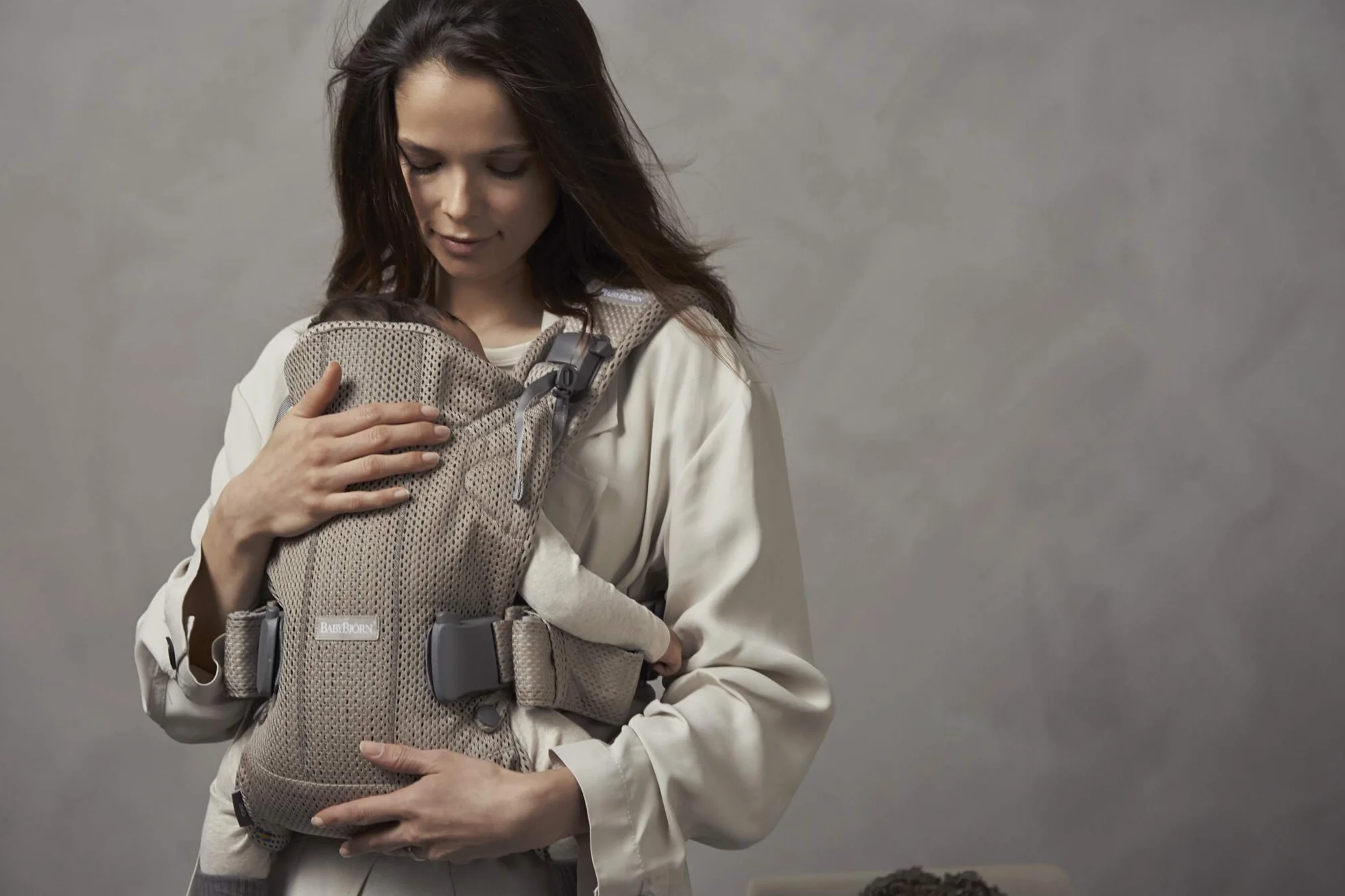 BABYBJÖRN Marsupio One Air (Greige, 3D Mesh)