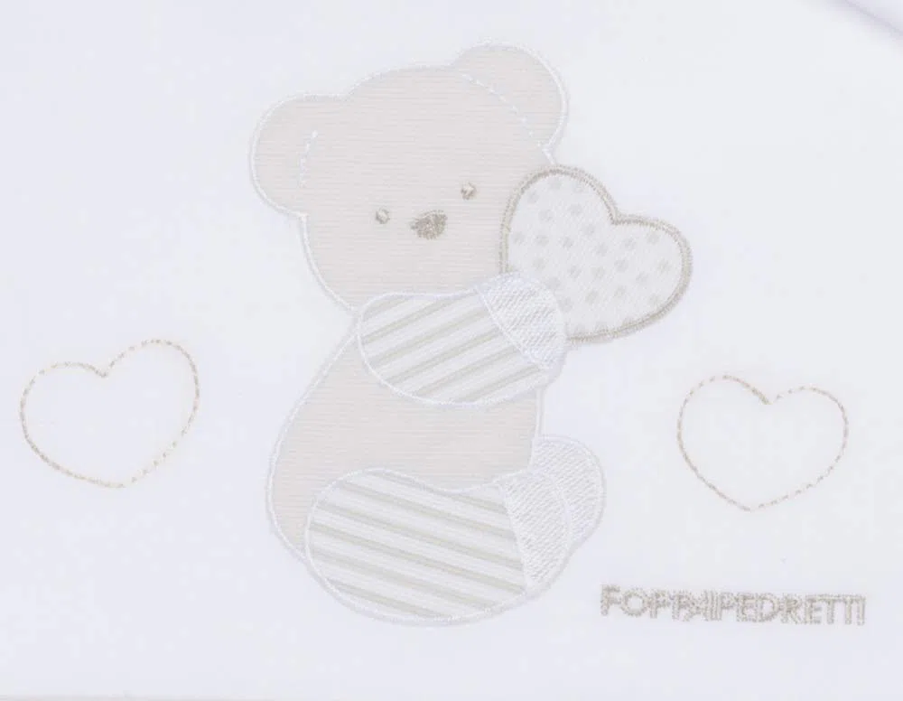 Foppapedretti Completo Lenzuolino Dolcecuore, 100% cotone, Composto da lenzuolo ricamato (120x80 cm), lenzuolino inferiore ad angoli (120x65 cm) e federa (60x40 cm), Bianco