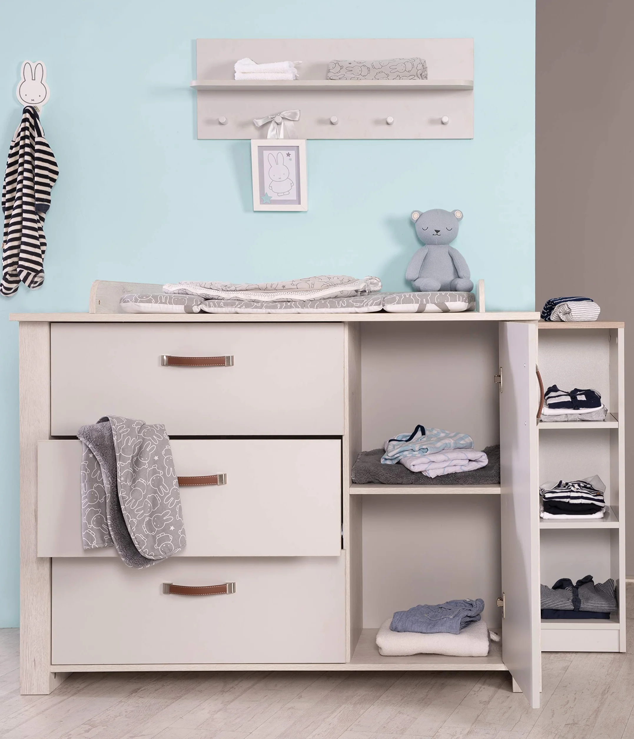 Cameretta per Bambini Mila Lettino Combinato 70x140 cm Fasciatoio Cassettiera Armadio 3 Ante Bianco Grigio