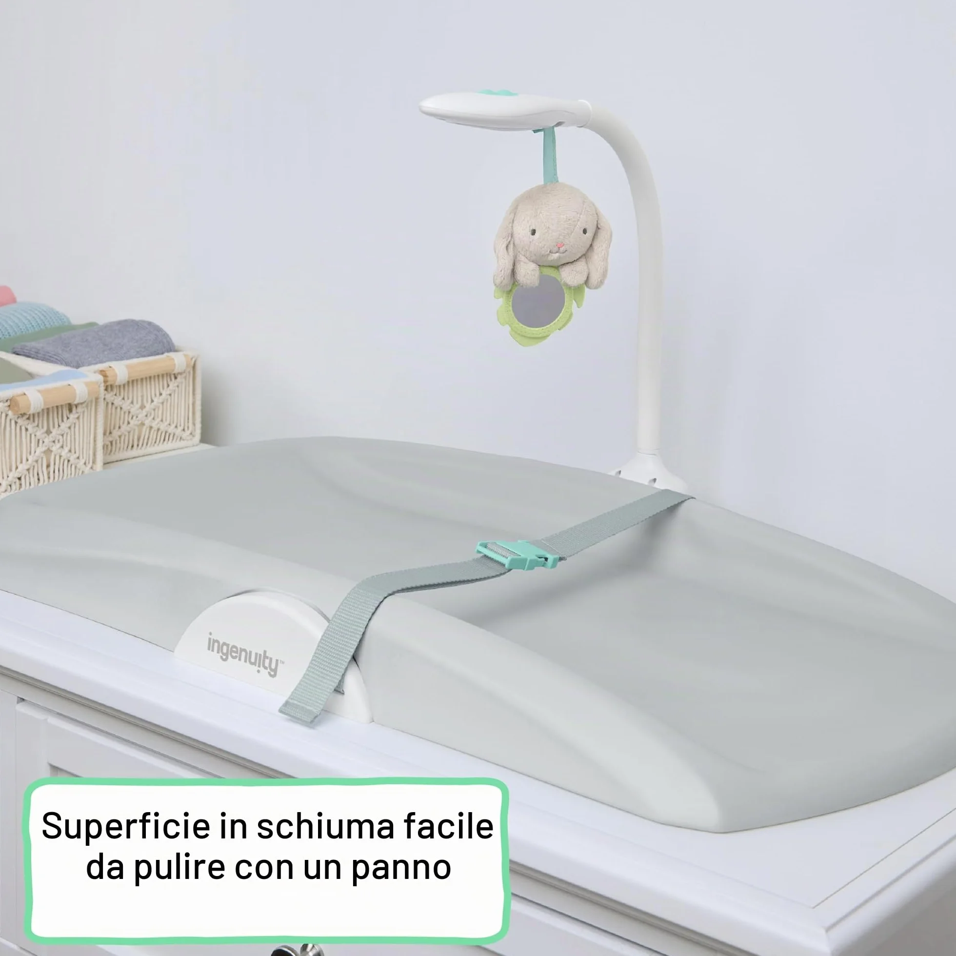 Ingenuity Day & Night Sylvi Fasciatoio con Luce Notturna Rosso, Superficie Facile da Pulire, 0+ Mesi