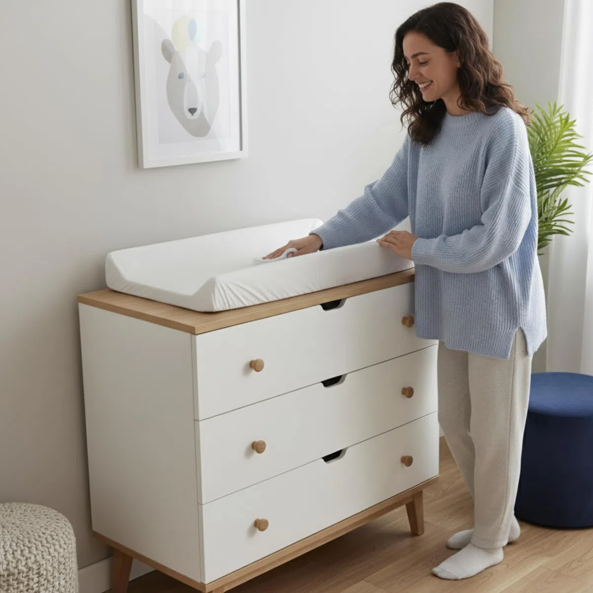 Materassino fasciatoio 70x47 cm, bianco con topolino – lavabile e morbido, bordi sagomati per sicurezza – cuscino fasciatoio per cassettiera – materassino cambio neonato con imbottitura comfort