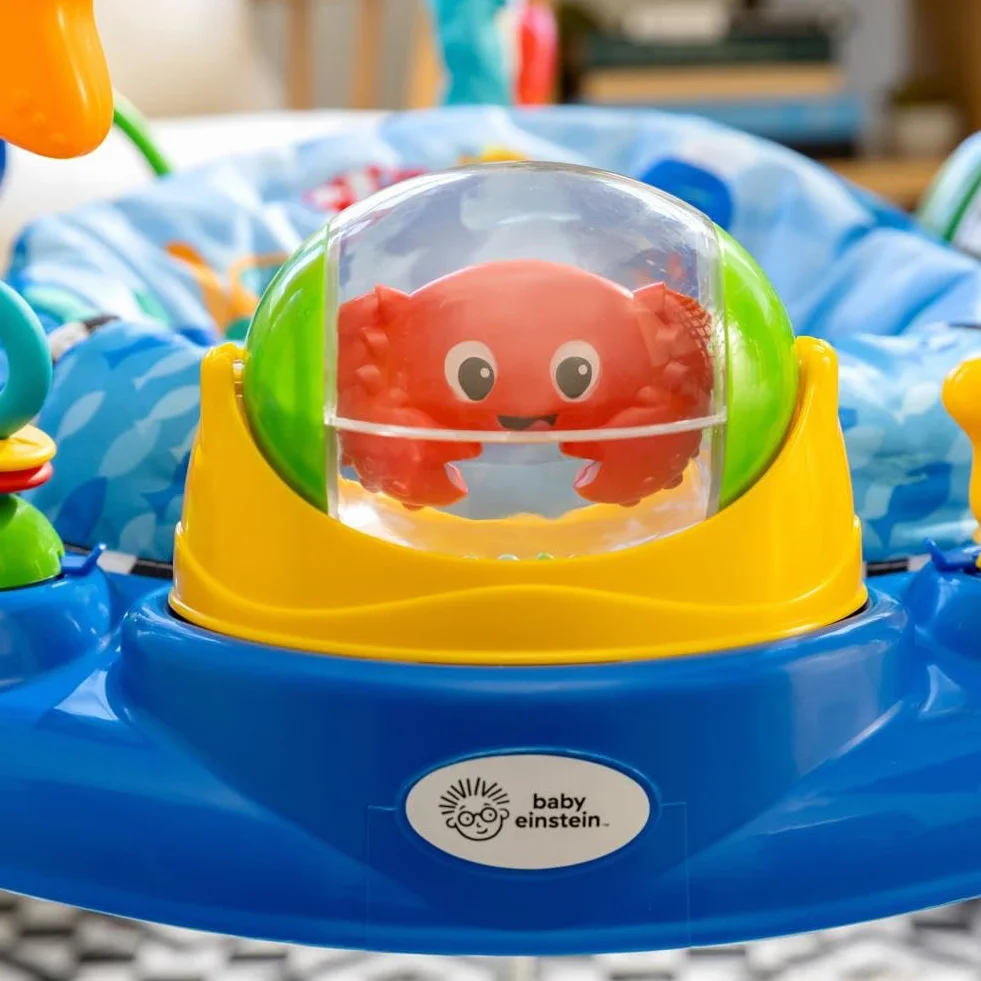 Baby Einstein Neptune's Ocean Discovery Centro Giochi e Attività, 15 Giochi, 3 Lingue, Girello con Musica e Luci, Sedile Girevole 360°, Regolabile, da 6 Mesi