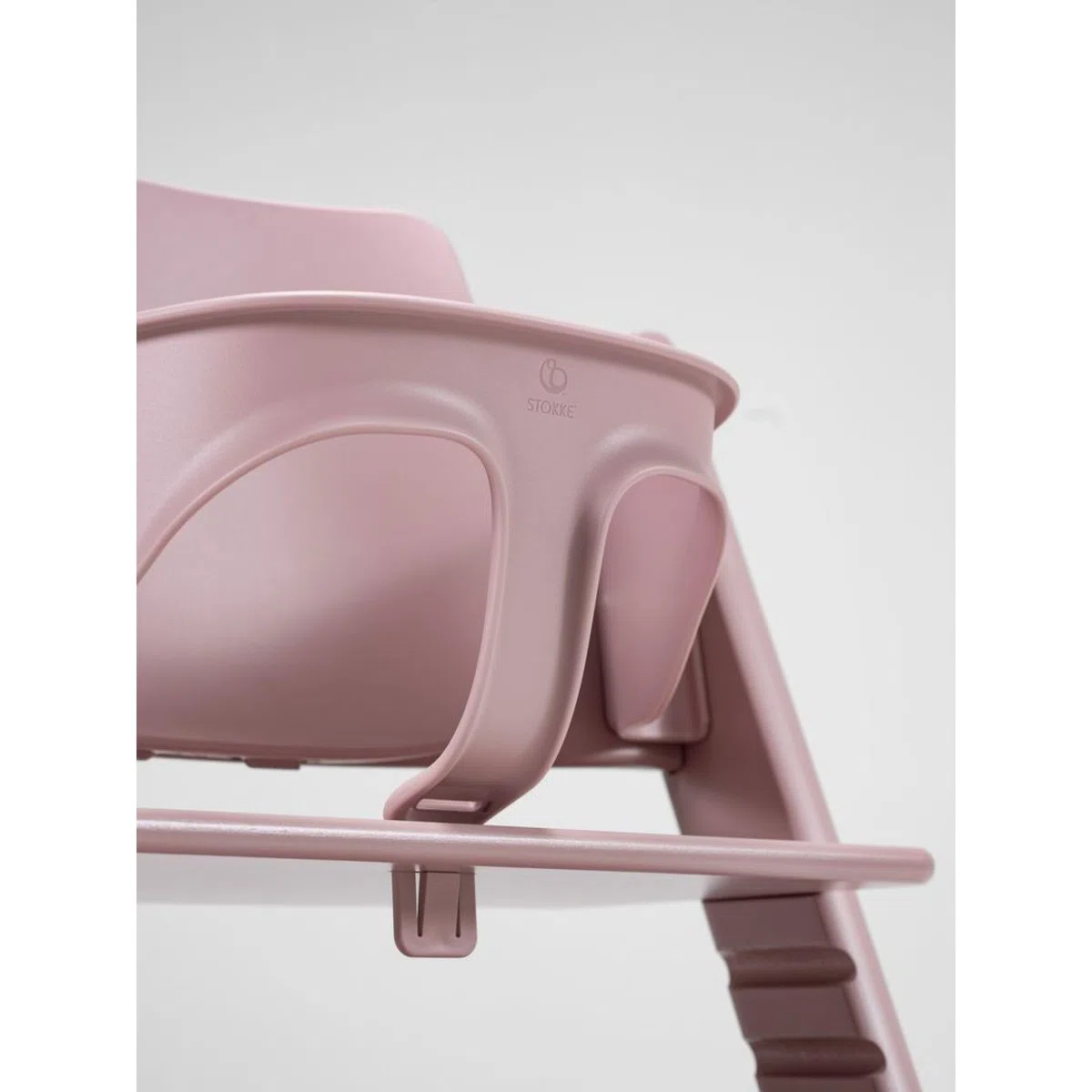 Sedia Tripp Trapp di Stokke, Mauve - Sedia evolutiva e interamente regolabile per neonati, bambini e adulti - Comoda, confortevole ed ergonomica