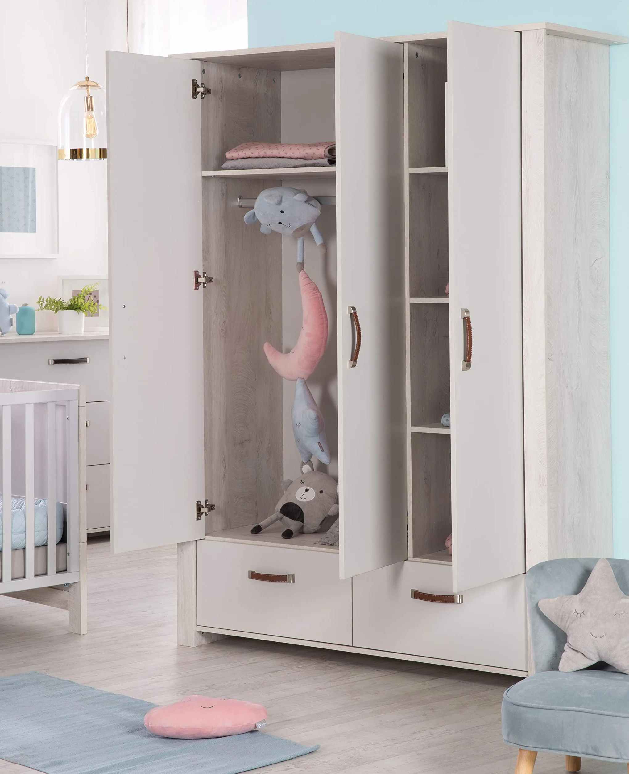 Cameretta per Bambini Mila Lettino Combinato 70x140 cm Fasciatoio Cassettiera Armadio 3 Ante Bianco Grigio