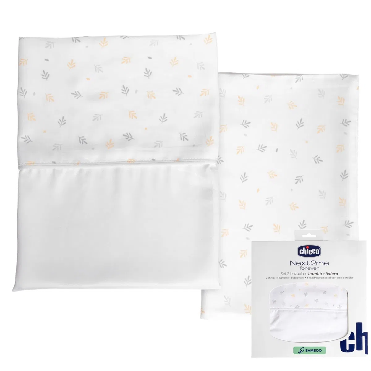 Chicco Set di Lenzuola in Fibra di Bambù, 1 Lenzuolo Superiore, 1 Lenzuolo con Angoli, 1 Federa, Compatibili con Materassi 58x110 cm, Compatibili con culla Next2Me Forever, Fantasia con foglioline