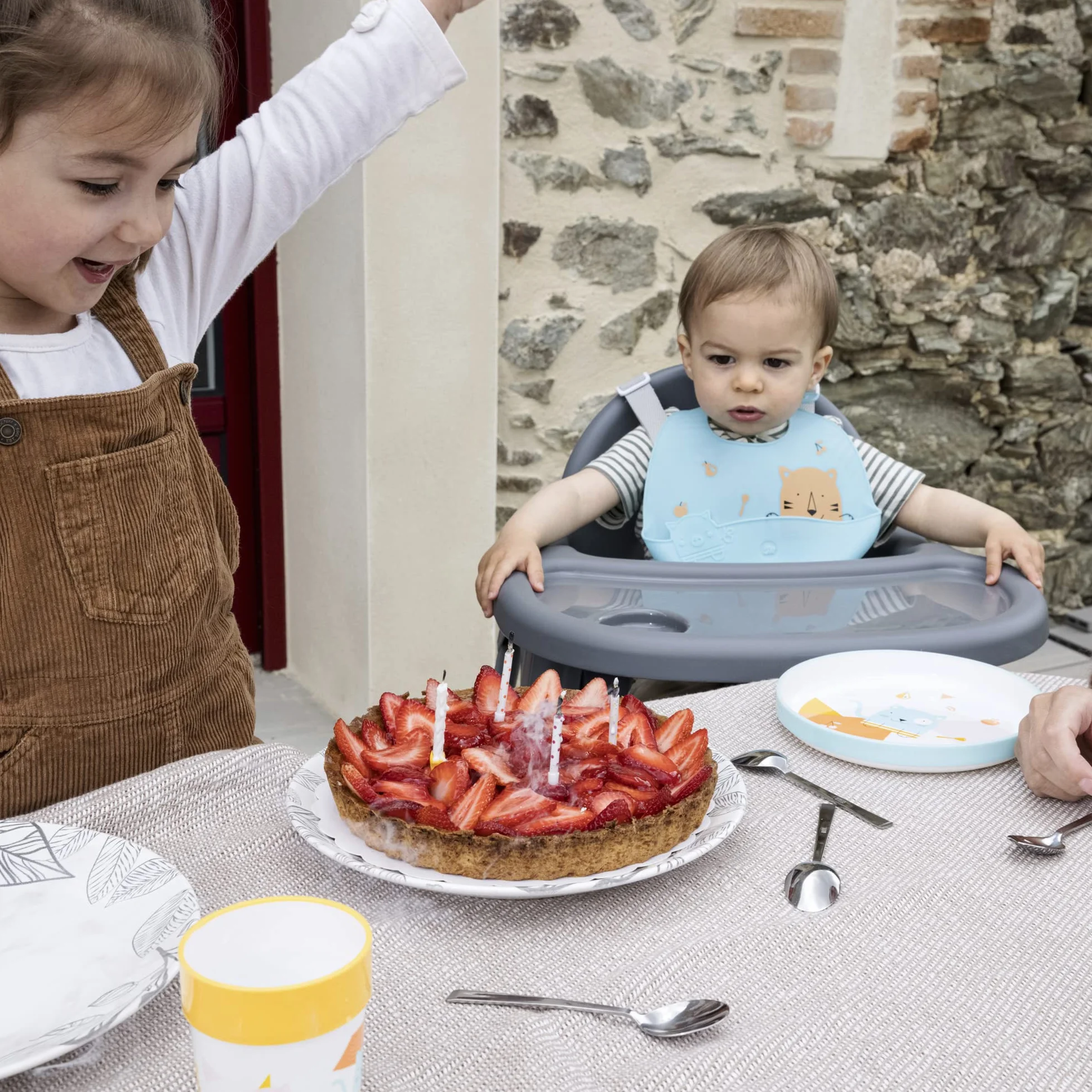 Bebeconfort Meely Seggiolone Pappa Portatile 2 in 1 Convertibile in Sedia Bambini, Seggiolone Evolutivo 6 Mesi-3 Anni, Leggero 3,3 kg, Cintura a 5 Punti, Dark Grey
