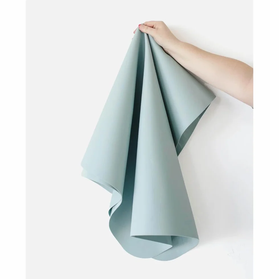 Tappetino in Silicone 100x100 cm – Antimacchia, Impermeabile, Antiscivolo – Tappeto Multiuso per Bambini, Sotto Seggiolone, Svezzamento, Giochi, Attività Creative – Senza BPA