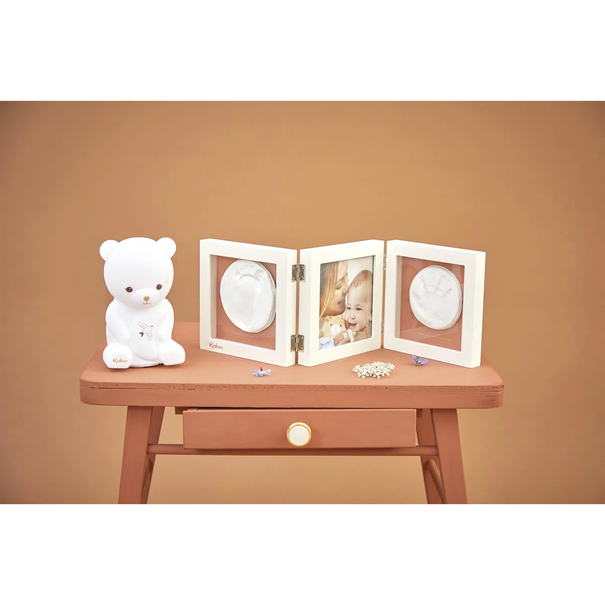 Kaloo - Rêves De Douceur - Cornice Portafoto e Impronte Neonato - Kit Impronte in Argilla - Facile da Usare e Non Sporca - Regalo per la Nascita - Beige, K220001